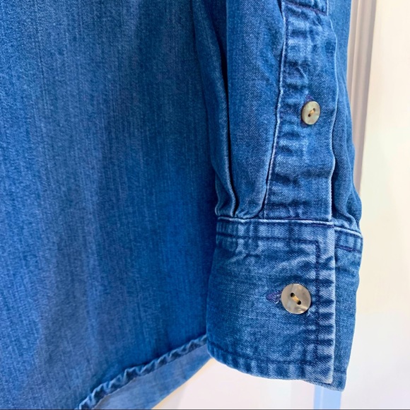 ✨ Chambray Denim Button Down Shirt - S - Picture 6 of 13